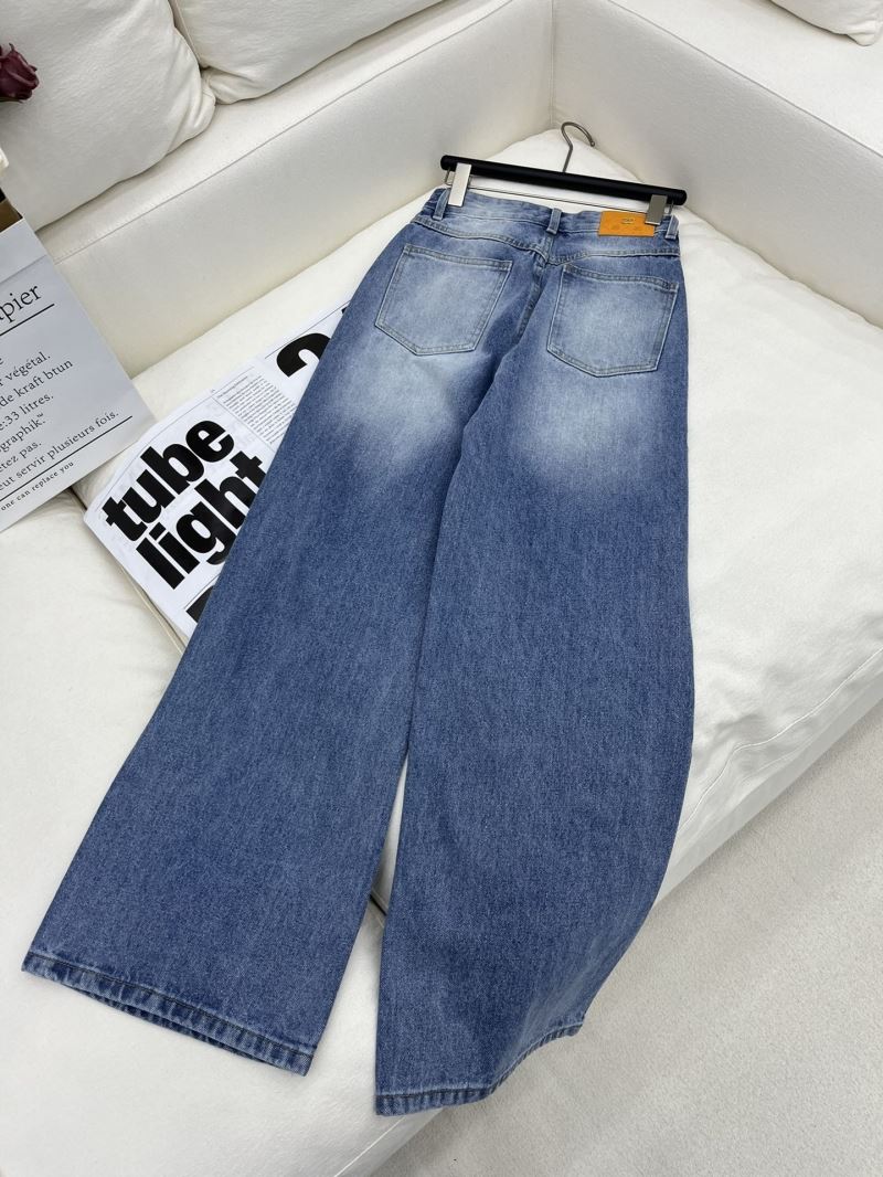 Chanel Jeans